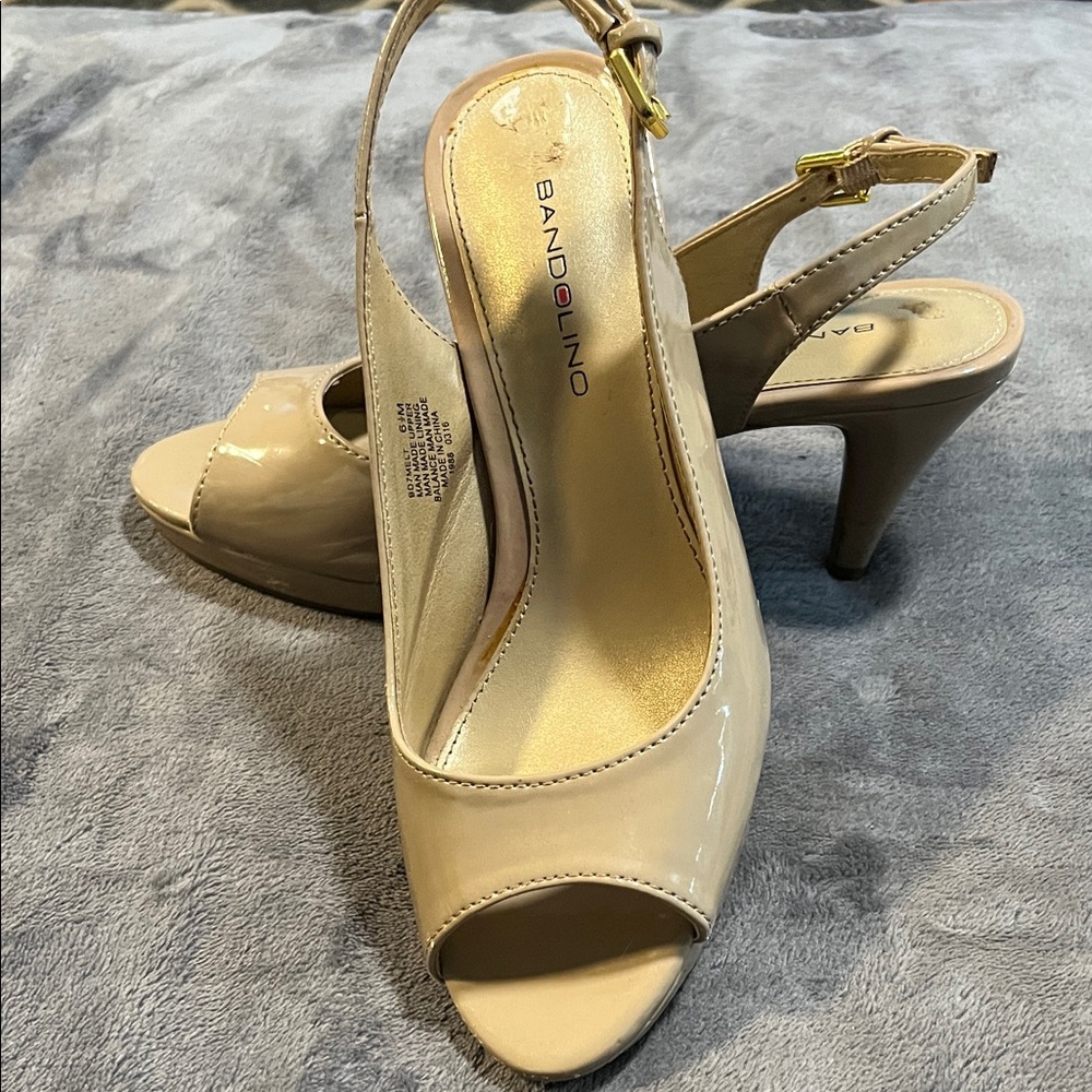 Bandolino Nude Patent Peep Toe Slingback Heels - Picture 2 of 9